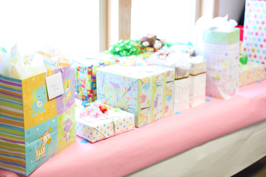 gift table