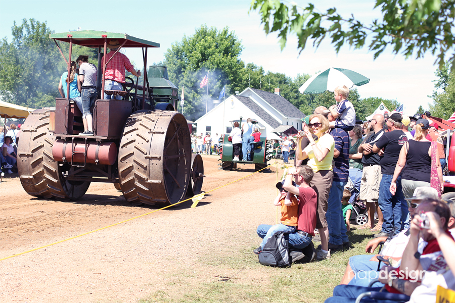 Edgar steam show parade